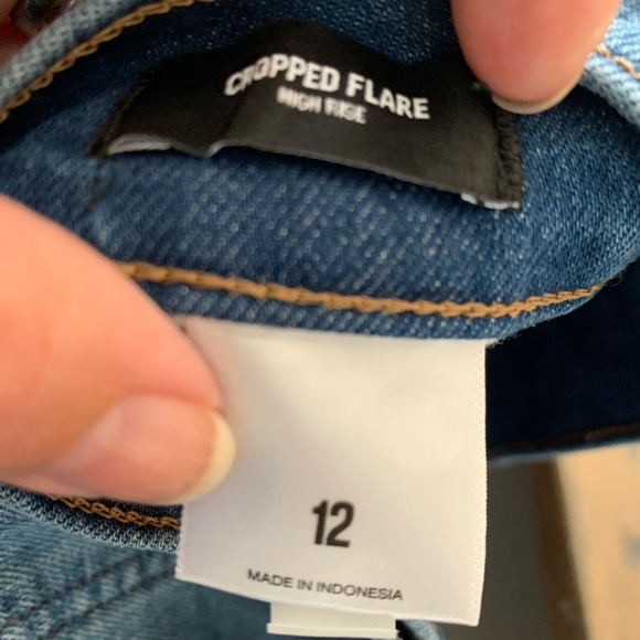 **SOLD**Express cropped high rise flair with bling - Picture 3 of 4